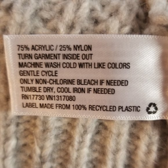 A NEW DAY - EUC Light Grey Crewneck Pullover Sweater, Sz M - Picture 6 of 6